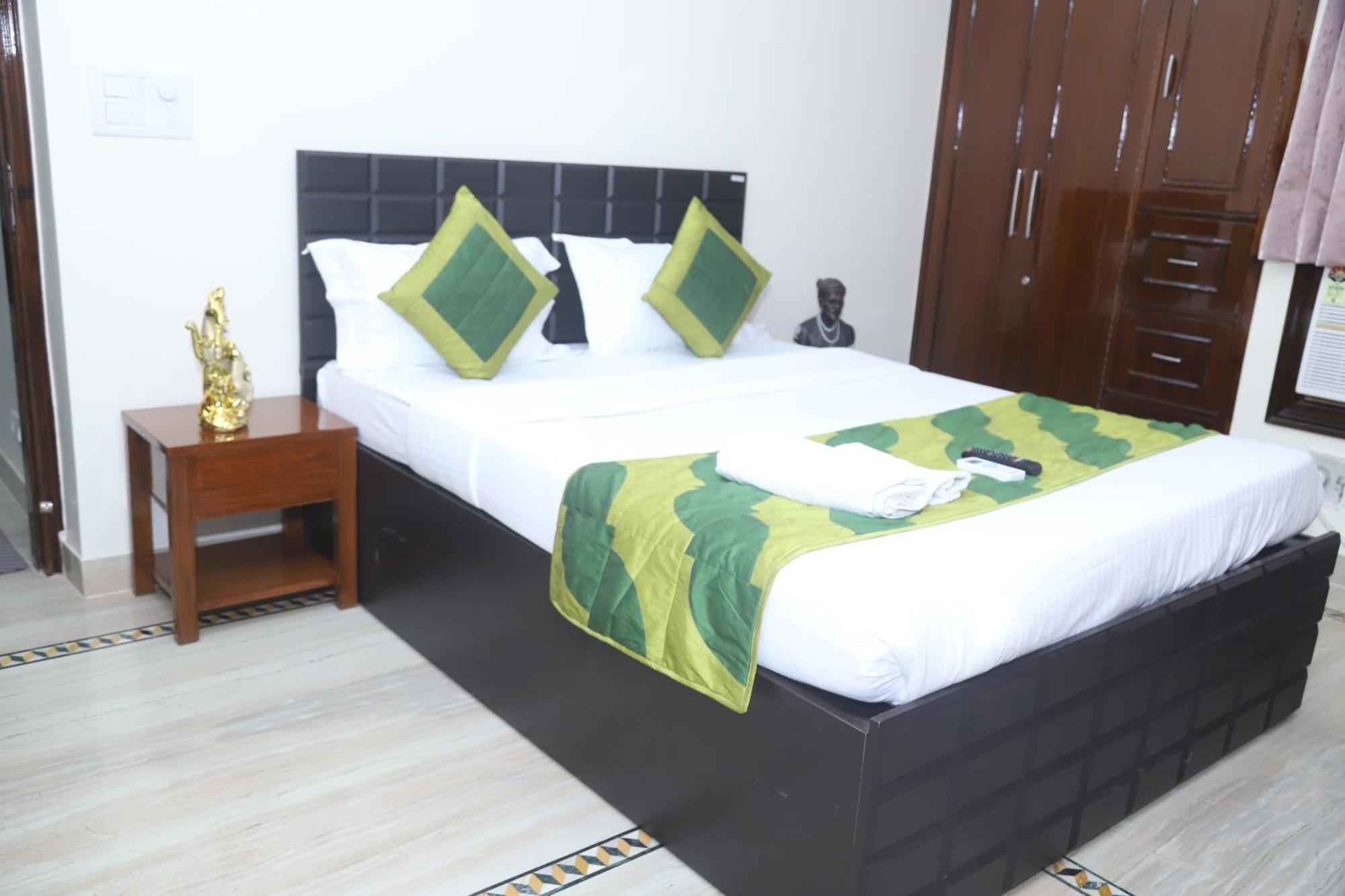 Divine India Service Apartment 3Bhk,B57 Sarita Vihar,Apollo Neu-Delhi Exterior foto