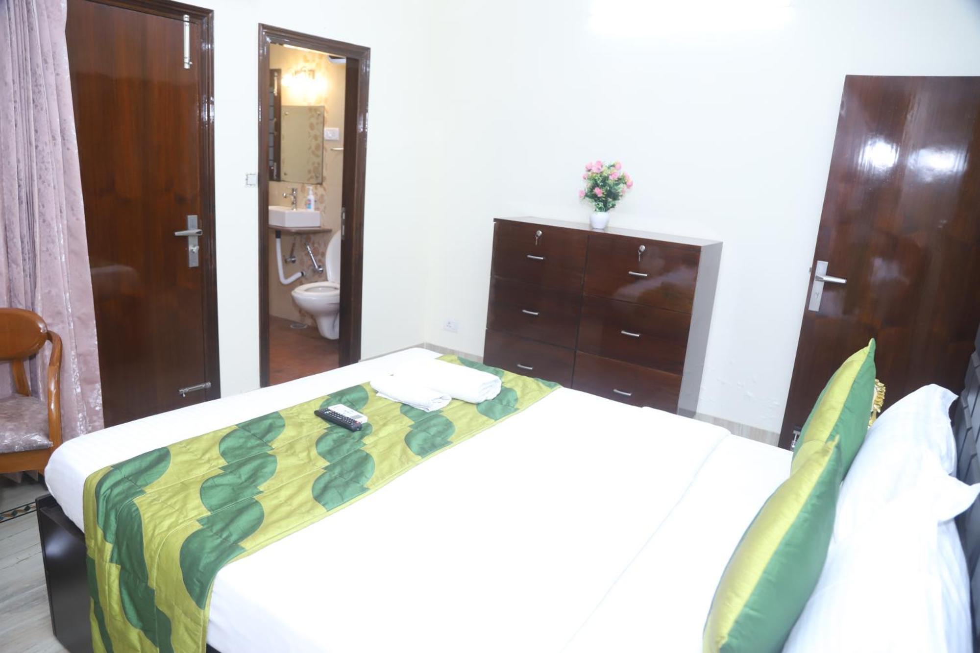 Divine India Service Apartment 3Bhk,B57 Sarita Vihar,Apollo Neu-Delhi Exterior foto