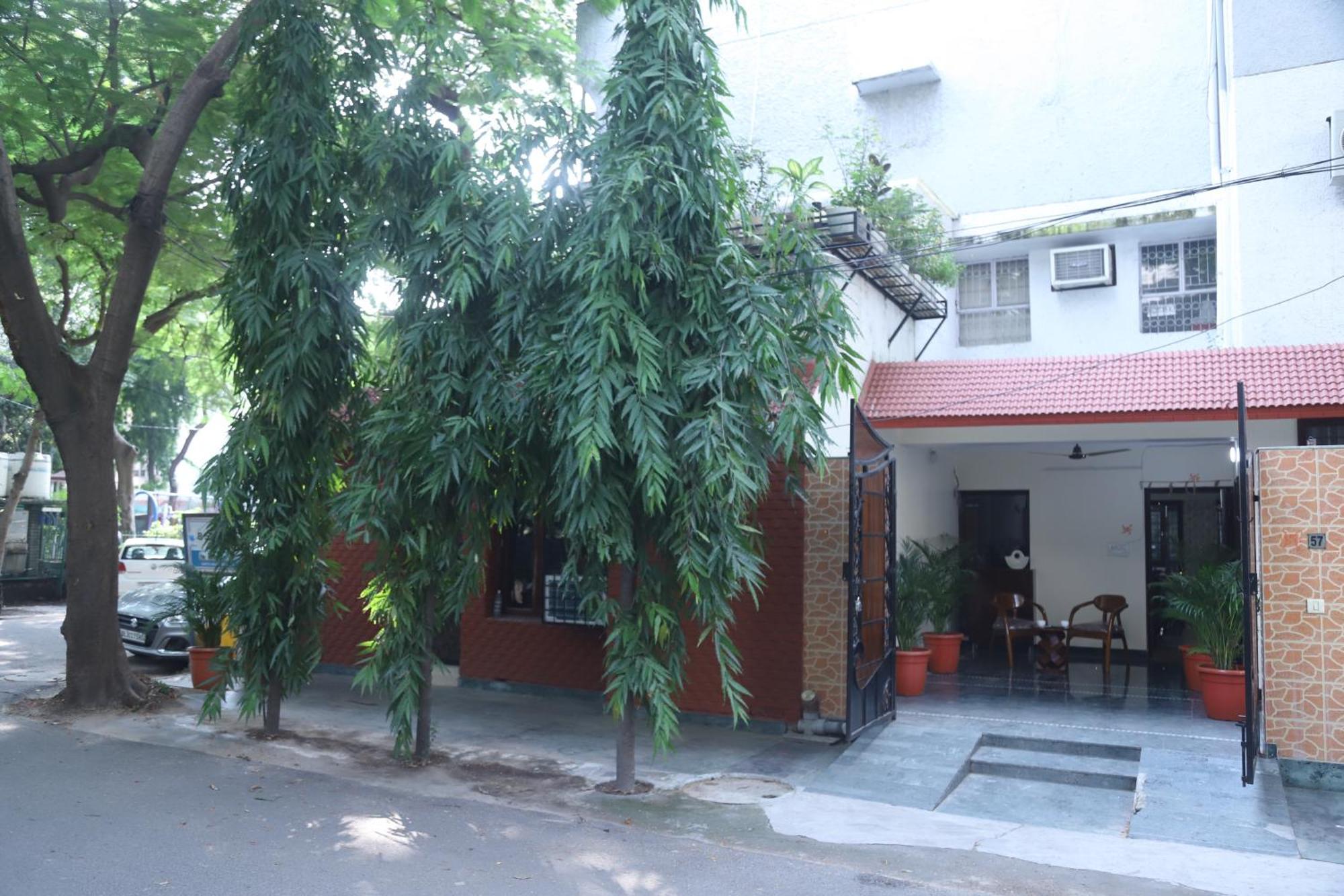 Divine India Service Apartment 3Bhk,B57 Sarita Vihar,Apollo Neu-Delhi Exterior foto