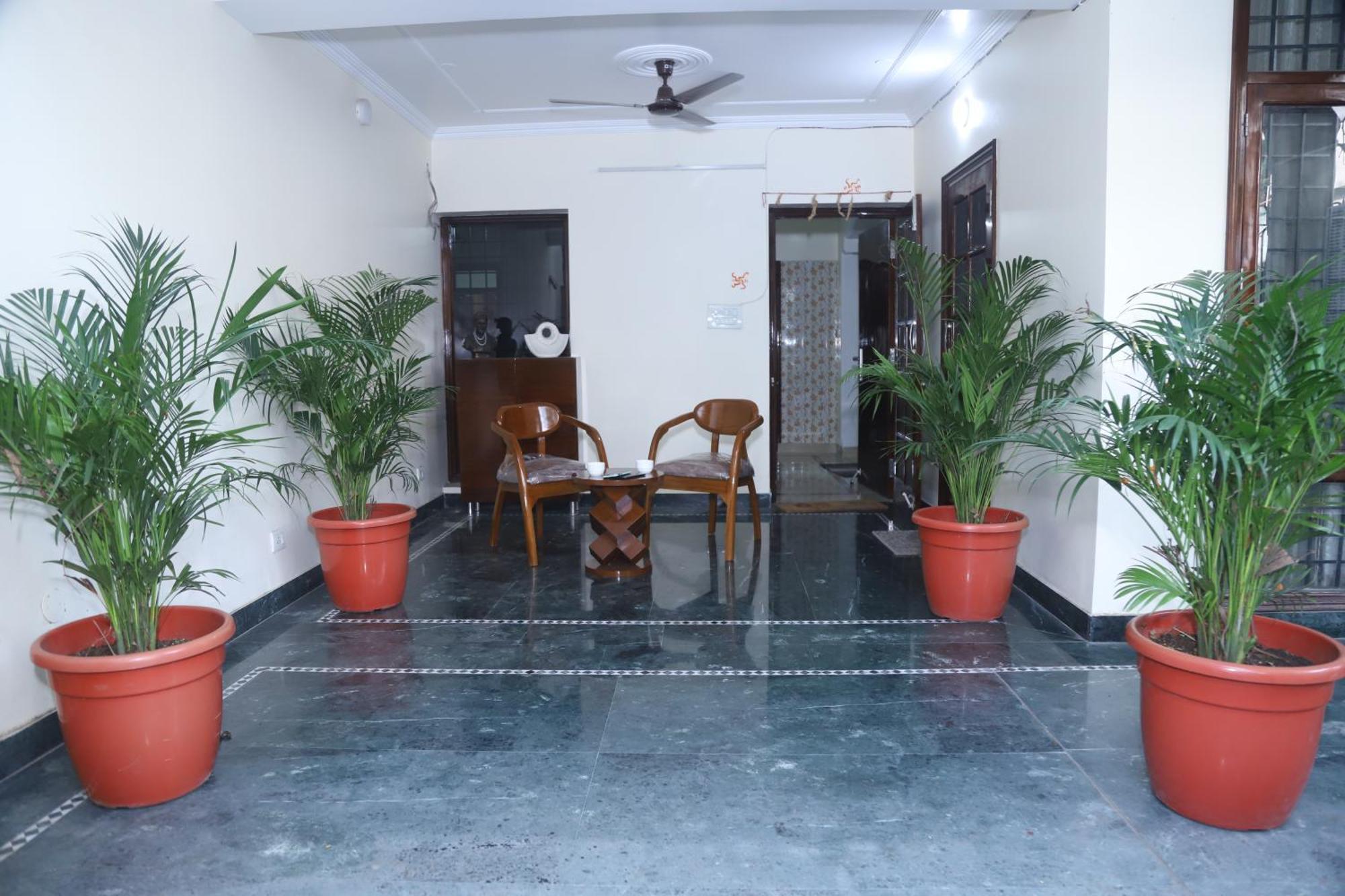 Divine India Service Apartment 3Bhk,B57 Sarita Vihar,Apollo Neu-Delhi Exterior foto